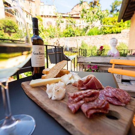 Fonte Gaia Experience Bed & Breakfast Siena Bagian luar foto