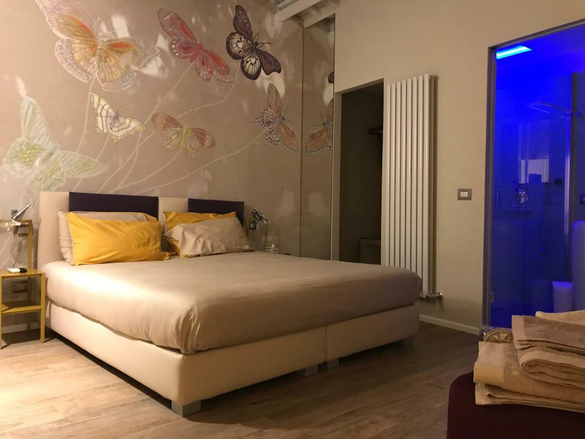 Fonte Gaia Experience Bed & Breakfast Siena Bagian luar foto