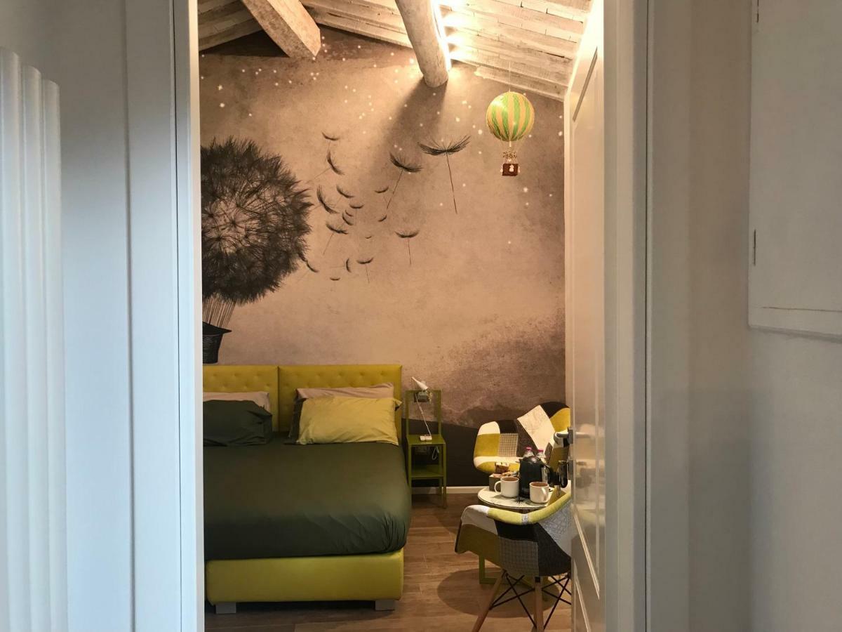 Fonte Gaia Experience Bed & Breakfast Siena Bagian luar foto