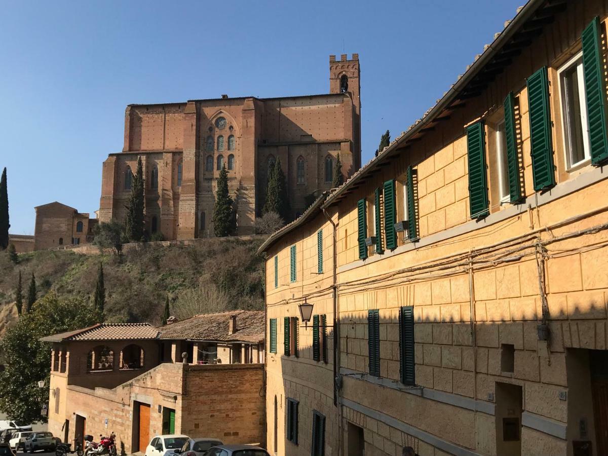 Fonte Gaia Experience Bed & Breakfast Siena Bagian luar foto